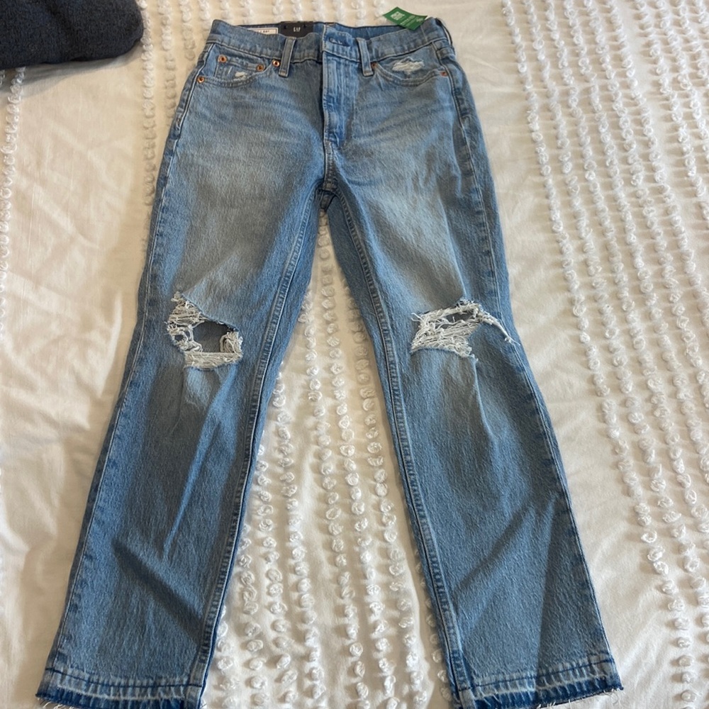 NWT Gap distressed jeans